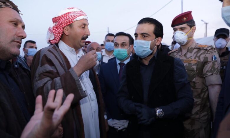 الحلبوسي يتفقد مخيمات النازحين (أرشيف)