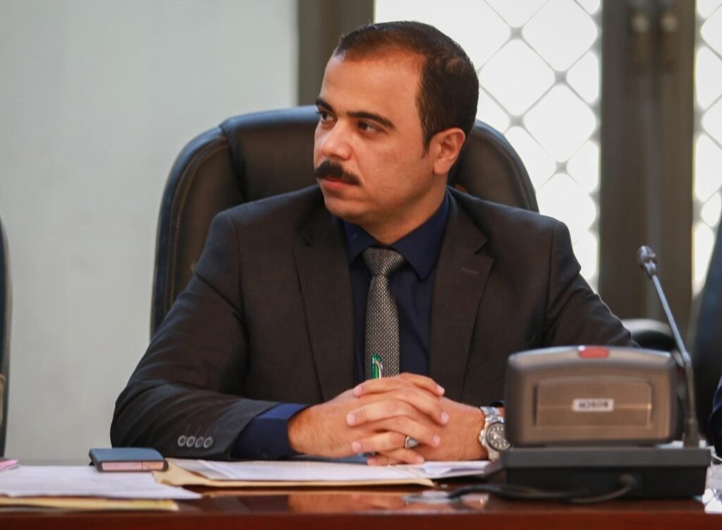 التربية النيابية تطالب بإلغاء إستقطاع المخصصات المهنية للملاكات