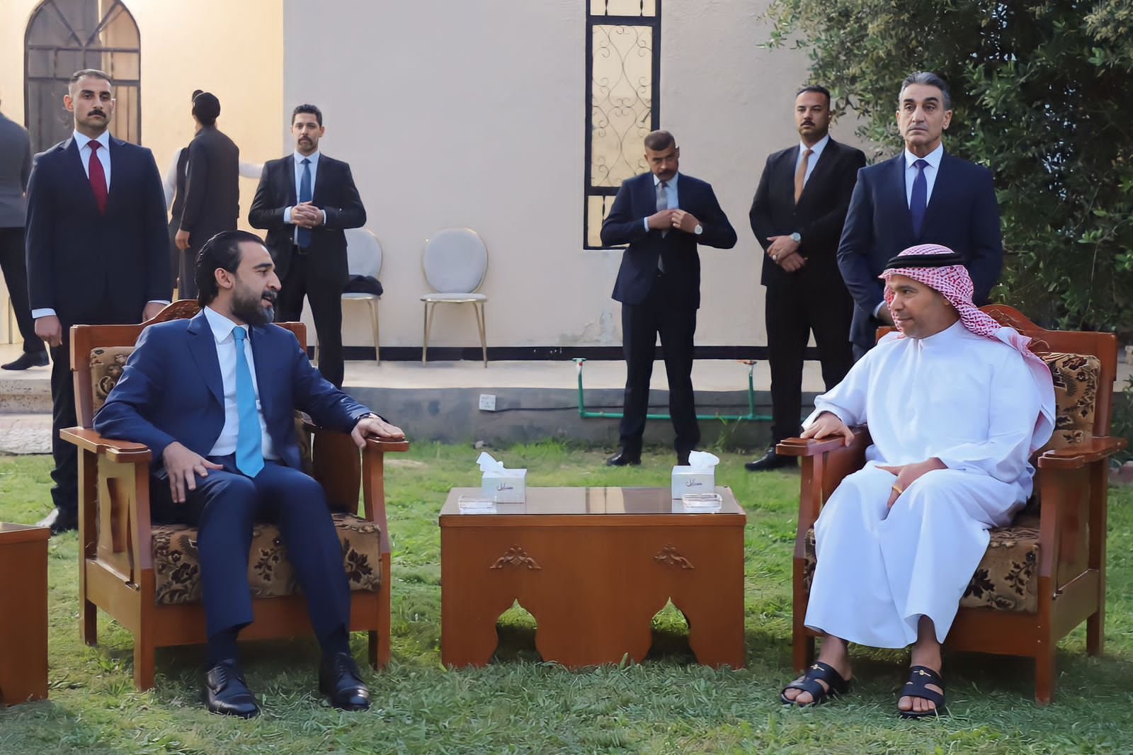 الضاري يستقبل الحلبوسي ويبحثان فقرات تنفيذ الإتفاق السياسي