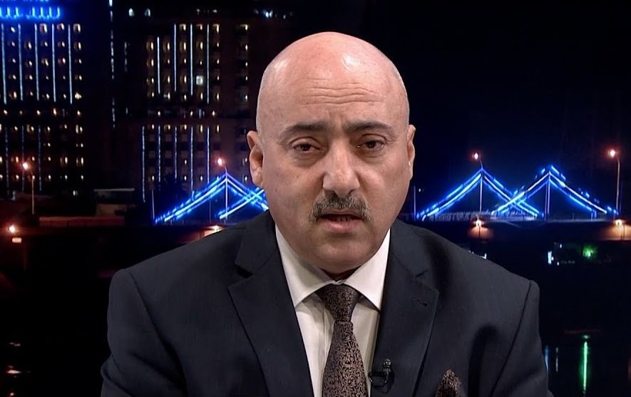اقتصادي يوضح فائدة تمديد قانون الطوارئ الأميركي في العراق