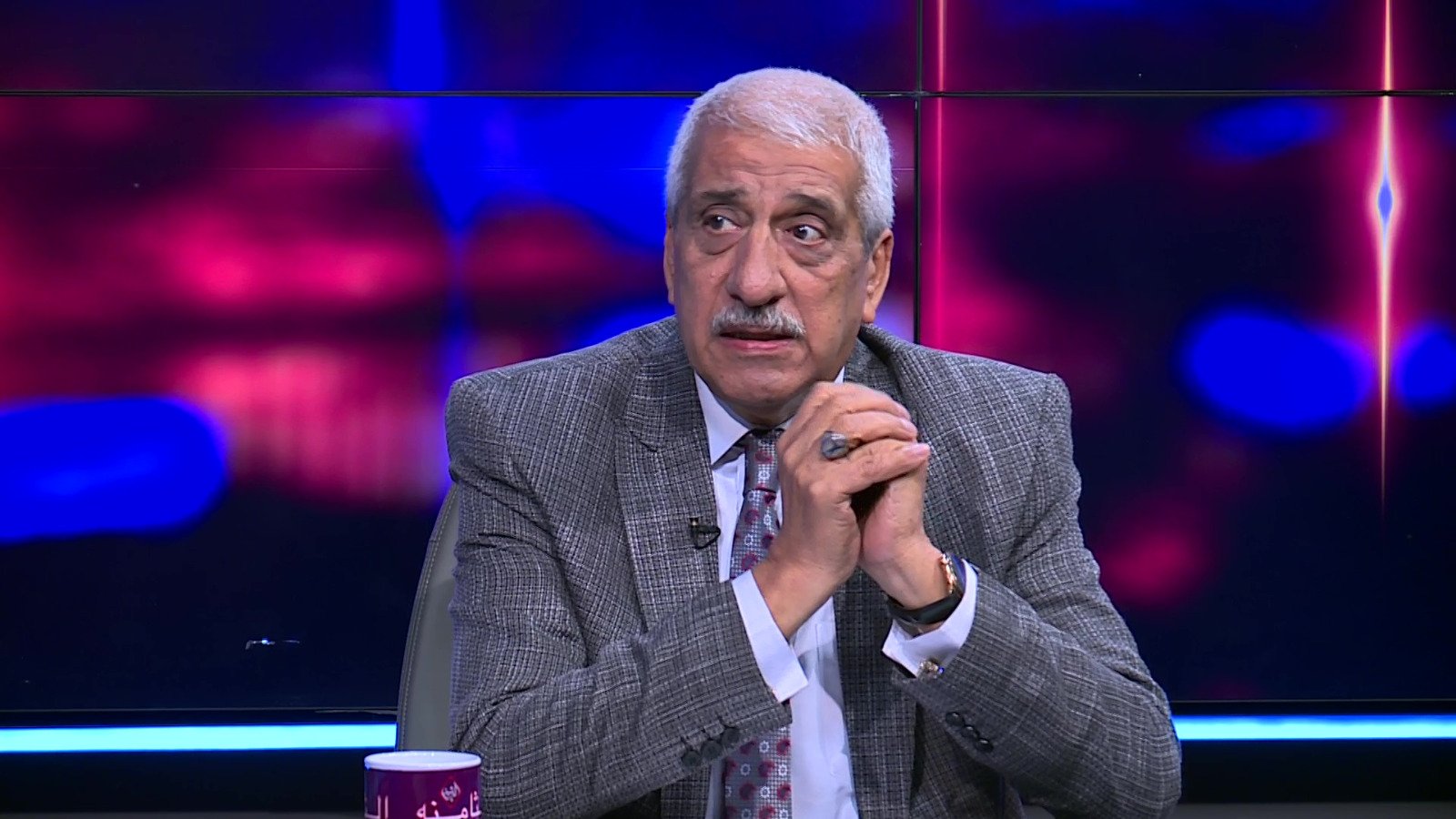 شبح الإنهيار يهدد المنظومة المصرفية.. هذا ما قاله خبراء في الإقتصاد العراقي