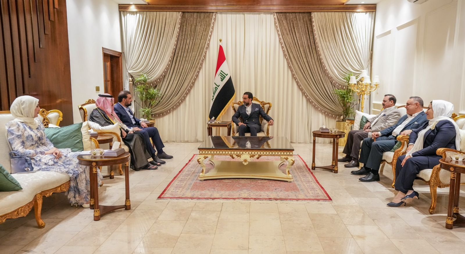 قانونا العفو العام والأحوال الشخصية على طاولة الحلبوسي والقانونية النيابية