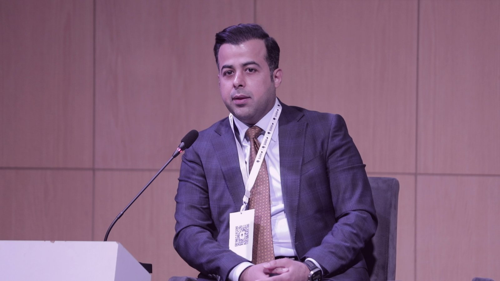 رسالة إلى السوداني: ما تفعله وزيرة الاتصالات تعد على حق كفله الدستور