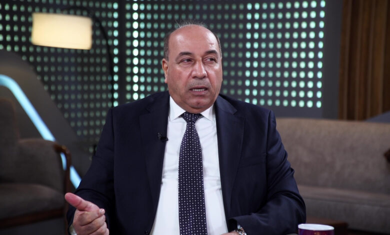 طالب اليساري