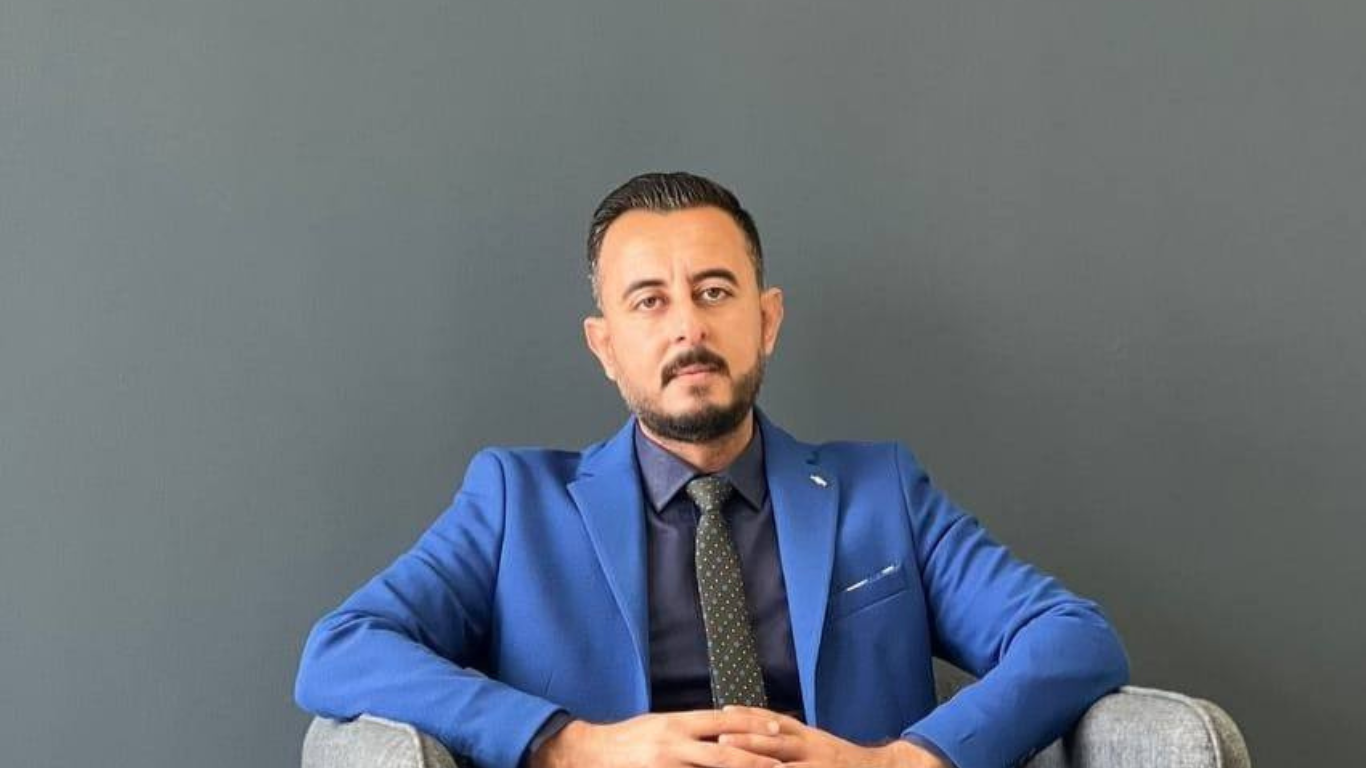 هل تحوّلت رواتب الحشد الشعبي إلى ورقة ضغط أميركية على العراق؟!.. اقتصادي يوضح