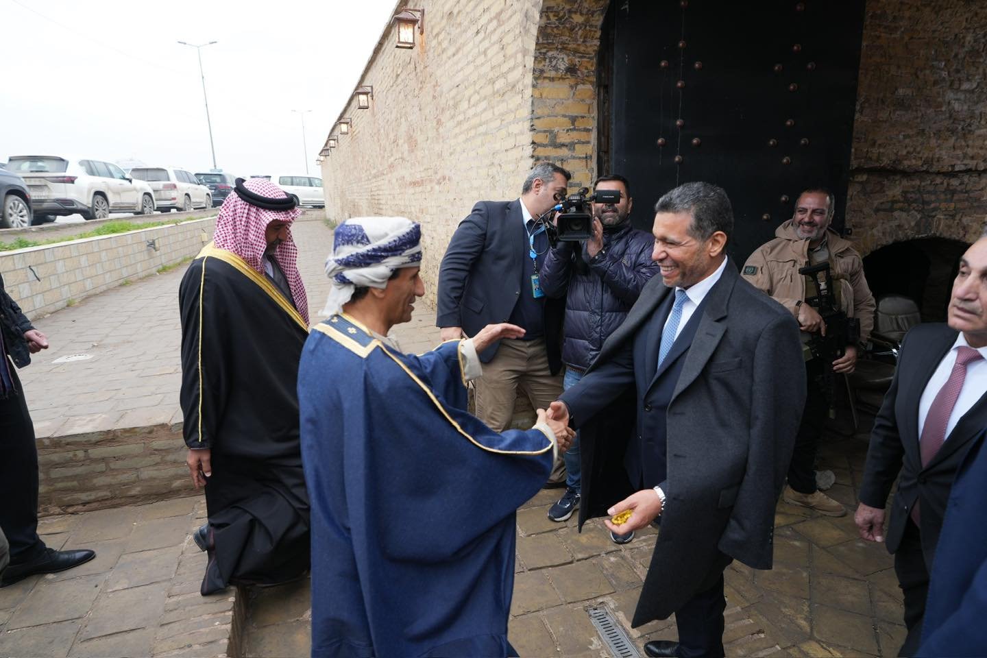 خان ضاري يجمع رموز العراق.. أمين المشروع الوطني يستقبل ممثل الأمم المتحدة