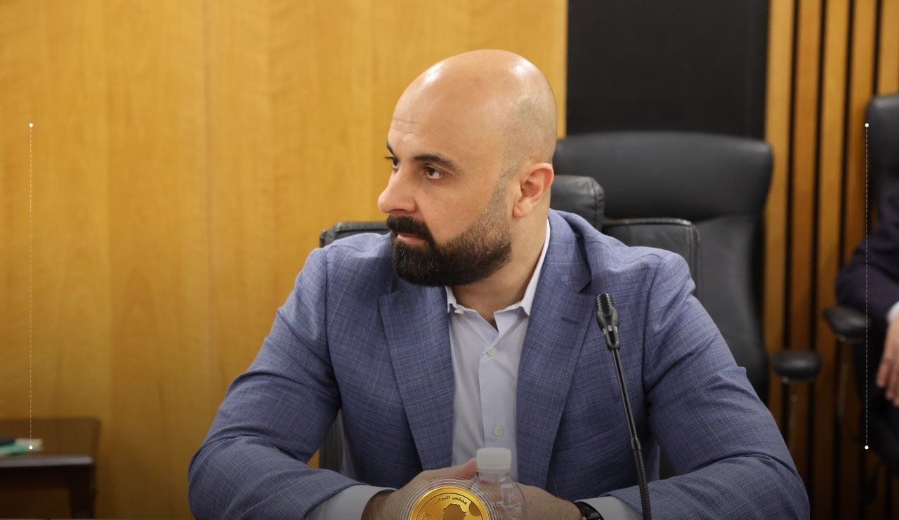 الجميلي يهاجم الاعتداء على الخريجين: مشهد يجرح ضمير العراقيين